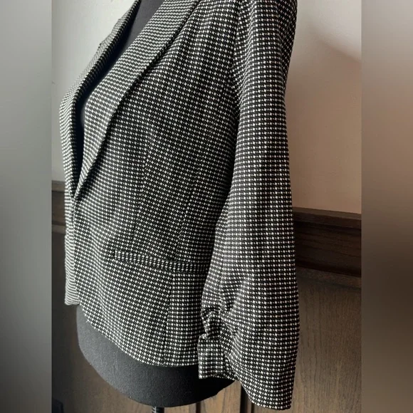 Amanda & Chelsea Classic Black and White Blazer m - Picture 5 of 8